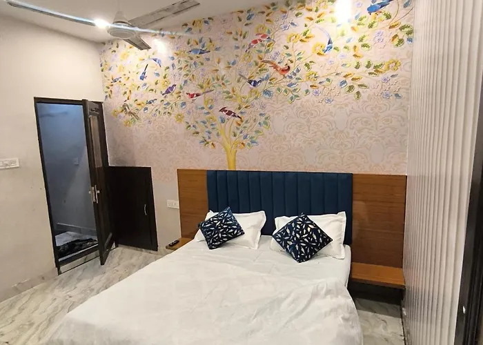 Hotel Golden Heights 5 Mints Walking Distance To Golden Temple